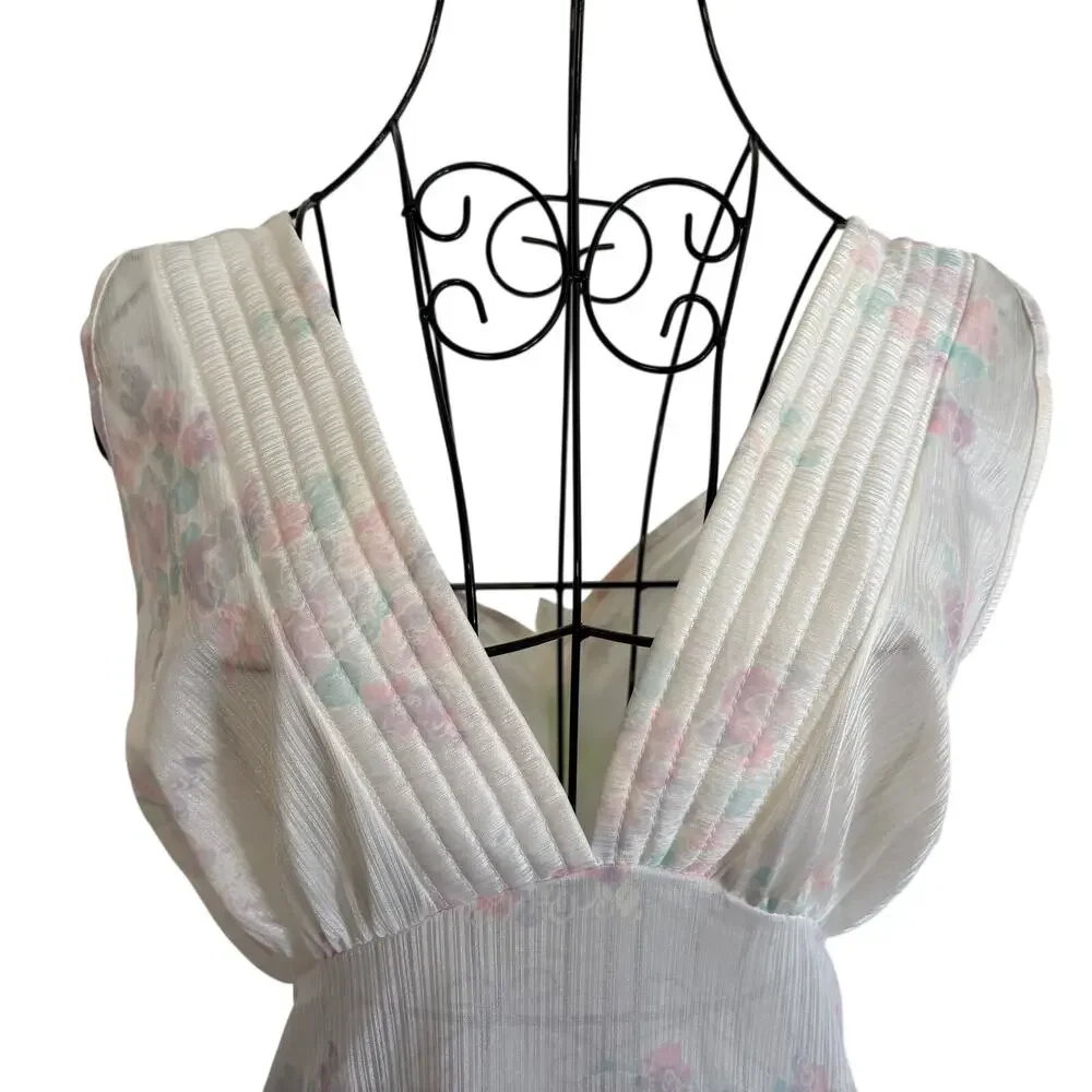 Vintage 70's Quilted Cottage Floral Maxi Nightgown Boho Retro V Neck